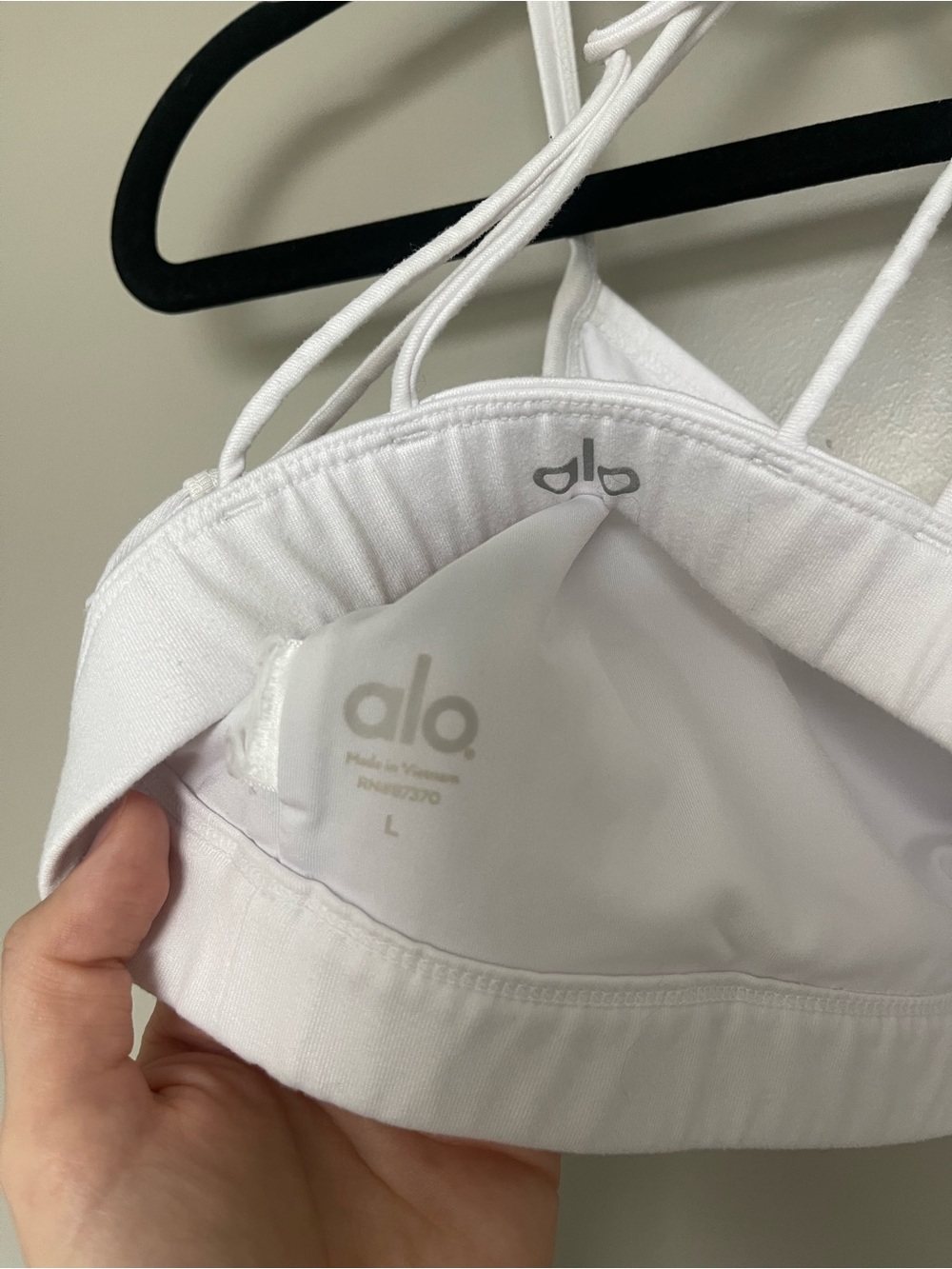 ALO Yoga White Strappy Sports Bra - Picture 6 of 6